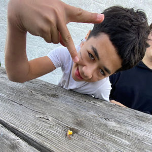 Meet your Posher, Alvaro